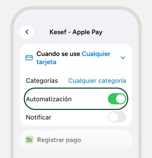 El atajo "Kesef - Apple Pay" abierto en Atajos de iOS 27: el disparador "Cuando se use Cualquier tarjeta" con el interruptor "Automatización" prendido y marcado.